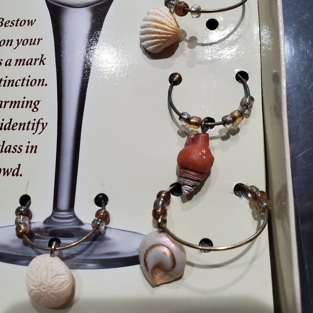 Boston Warehouse Seashell Wine Glass Charms 16 in Box, NWT - Picture 7 of 8